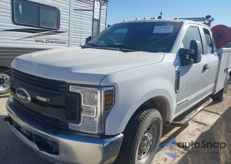 2019 Ford F-350 Chassis Xl из США, поврежденный, VIN 1FD7X3ET0KEC91258